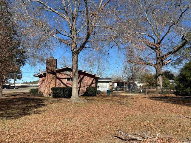 216 E Peter Street, Cochran, GA 31014