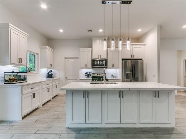 15024 Scottsdale Lane, Choctaw, OK 73020