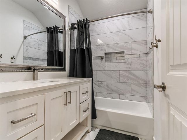 15024 Scottsdale Lane, Choctaw, OK 73020