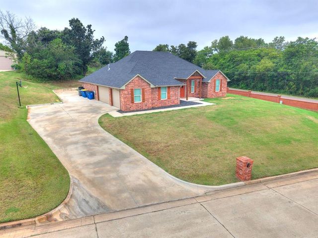 15024 Scottsdale Lane, Choctaw, OK 73020