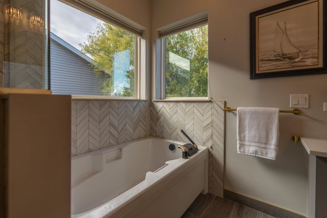 837 S Shelley Lake Ln, Veradale, WA 99037