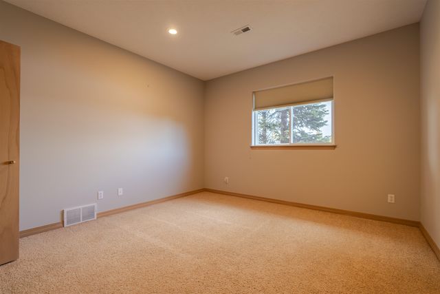 837 S Shelley Lake Ln, Veradale, WA 99037