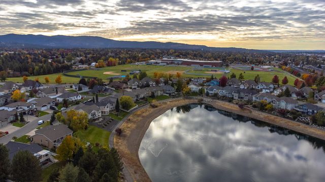 837 S Shelley Lake Ln, Veradale, WA 99037