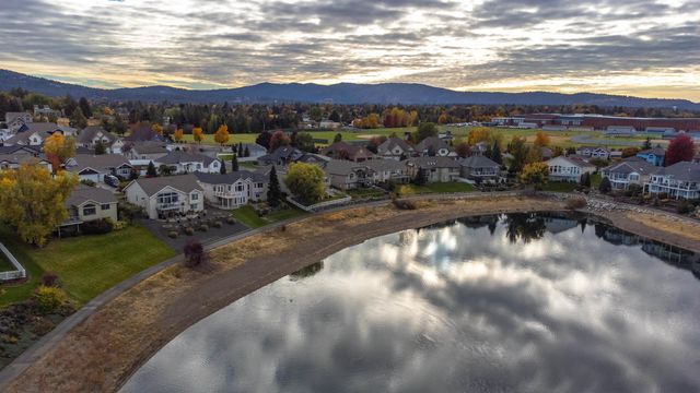 837 S Shelley Lake Ln, Veradale, WA 99037