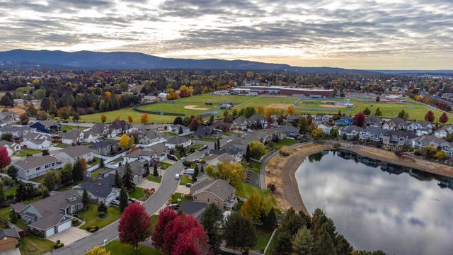 837 S Shelley Lake Ln, Veradale, WA 99037