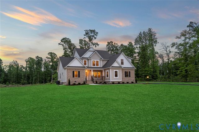 8561 Roden Dr, Mechanicsville, VA 23111