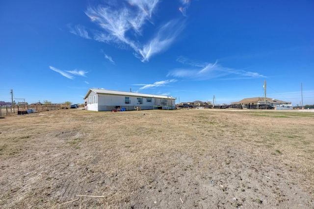 20113 Maynard CT, Coupland, TX 78615