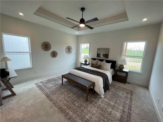 2152 Black Walnut Drive, Liberty, MO 64068