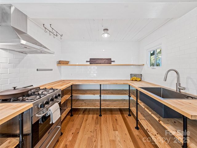 91 Virginia Avenue, Asheville, NC 28806