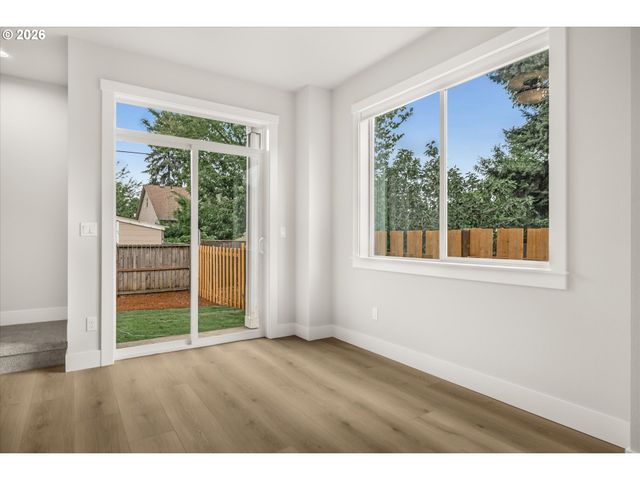 6931 N POWERS St, Portland, OR 97203