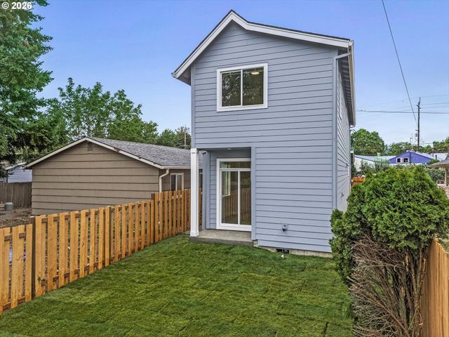 6931 N POWERS St, Portland, OR 97203
