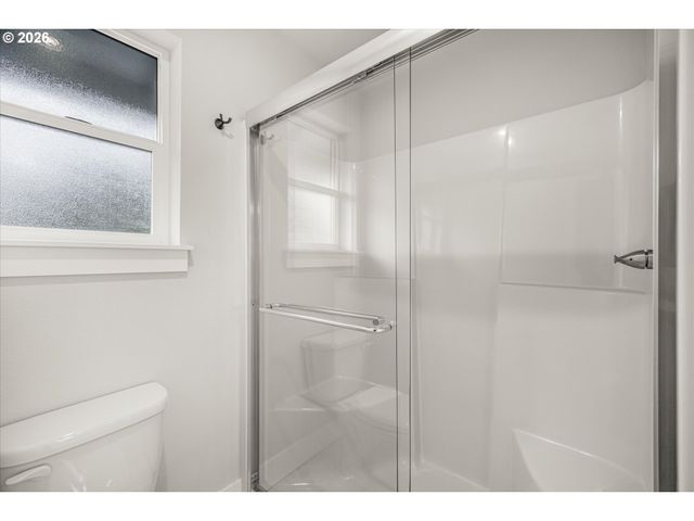 6931 N POWERS St, Portland, OR 97203