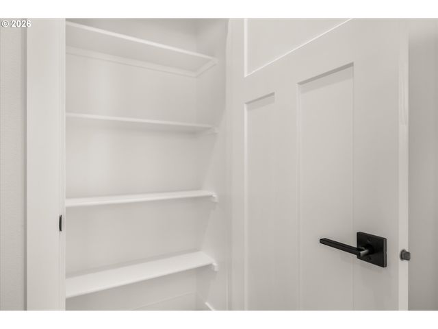 6931 N POWERS St, Portland, OR 97203