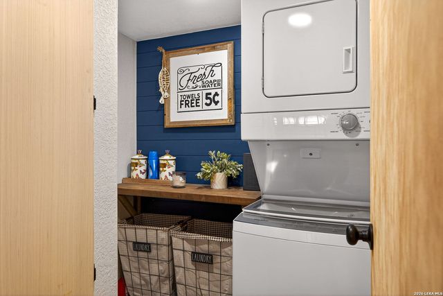 12 Cold Springs River Drive, Rio Frio, TX 78879