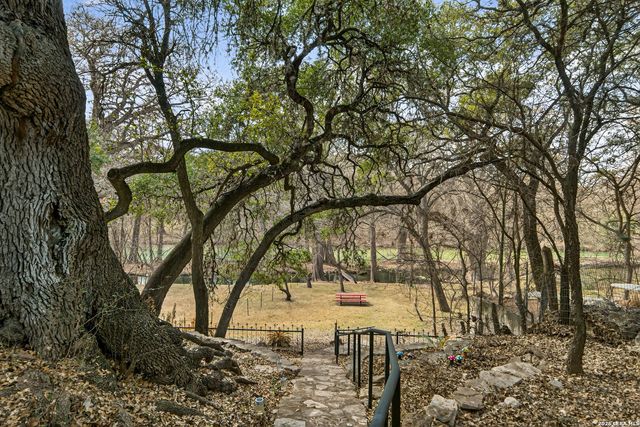 12 Cold Springs River Drive, Rio Frio, TX 78879