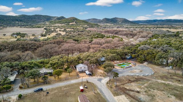12 Cold Springs River Drive, Rio Frio, TX 78879