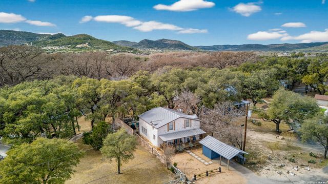 12 Cold Springs River Drive, Rio Frio, TX 78879