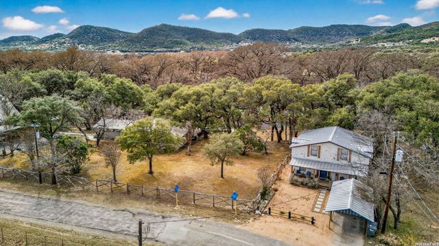 12 Cold Springs River Drive, Rio Frio, TX 78879