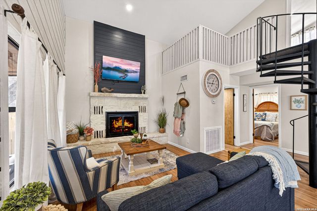 12 Cold Springs River Drive, Rio Frio, TX 78879