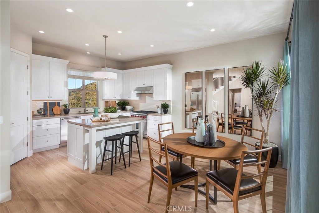 Image 4 of property listing at 219 Birdseye, Irvine, CA 92618