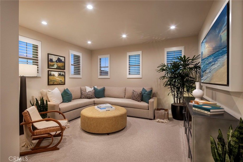 Image 5 of property listing at 219 Birdseye, Irvine, CA 92618