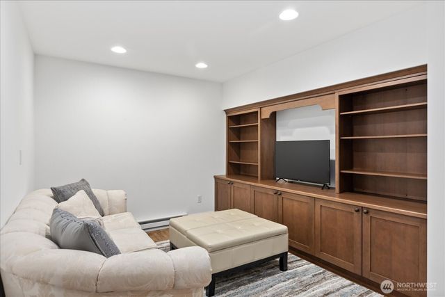 1159 Secret Place, Greenbank, WA 98253