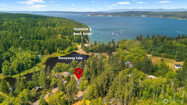 1159 Secret Place, Greenbank, WA 98253