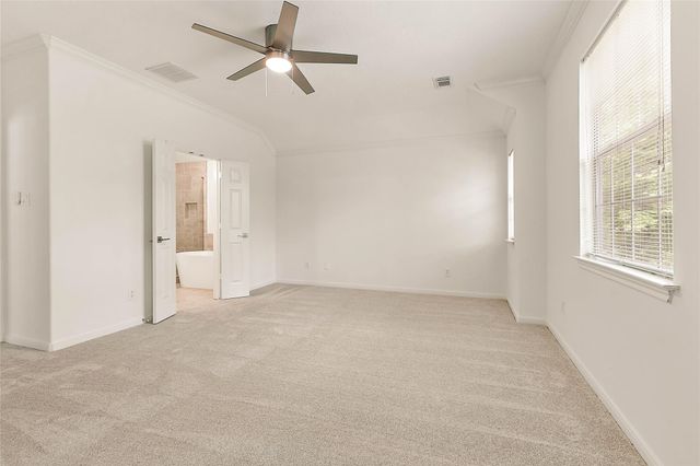 127 Ledgestone Place, The Woodlands, TX 77382