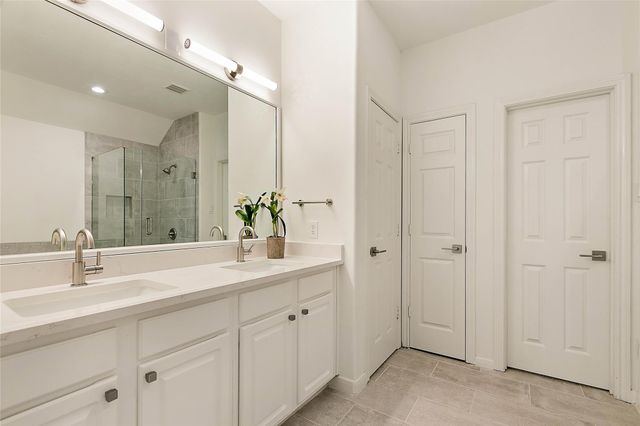 127 Ledgestone Place, The Woodlands, TX 77382