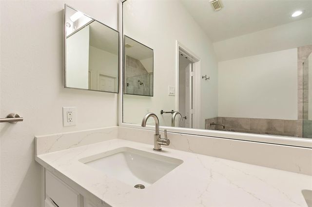 127 Ledgestone Place, The Woodlands, TX 77382