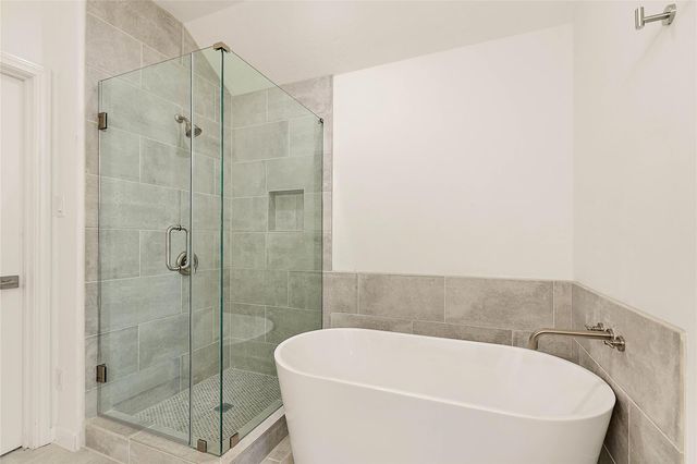 127 Ledgestone Place, The Woodlands, TX 77382