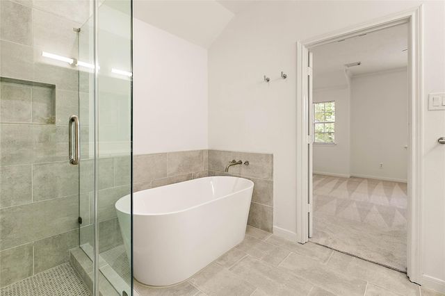 127 Ledgestone Place, The Woodlands, TX 77382