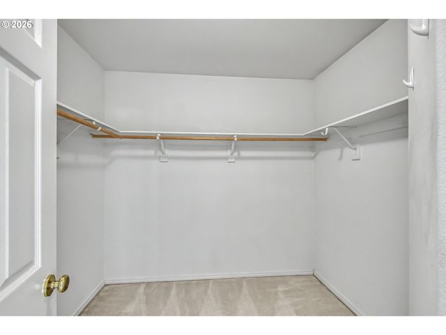 16038 Sw TUSCANY St, Portland, OR 97223