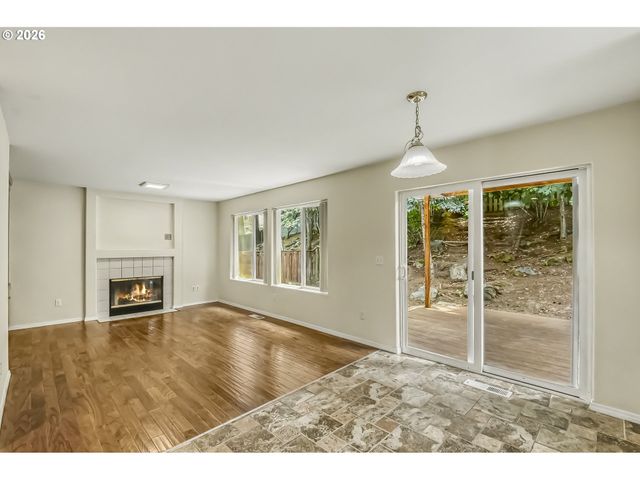16038 Sw TUSCANY St, Portland, OR 97223