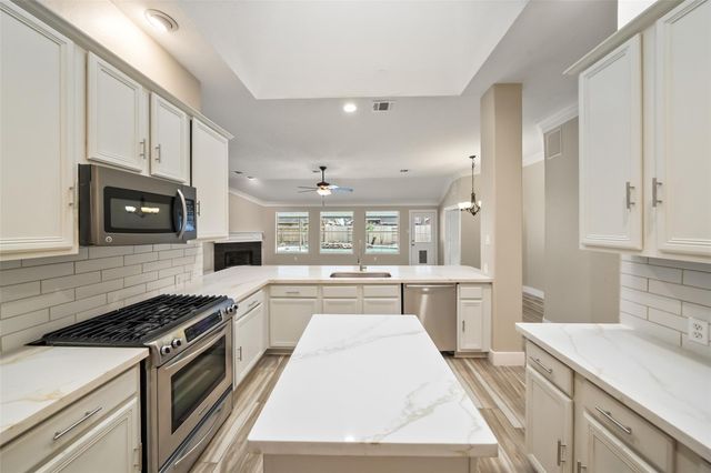 11907 Lakewood Trail, Tomball, TX 77377