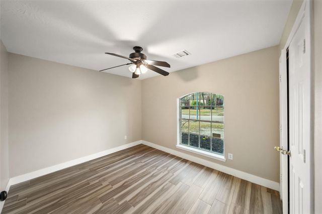 11907 Lakewood Trail, Tomball, TX 77377