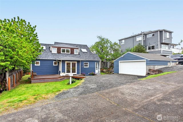 6715 35th Avenue SW, Seattle, WA 98126