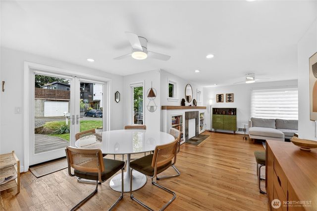 6715 35th Avenue SW, Seattle, WA 98126