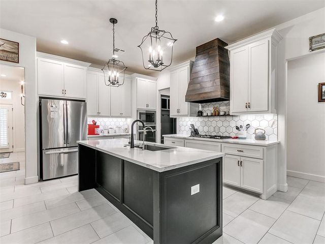 11127 E Sewell Avenue, Choctaw, OK 73020