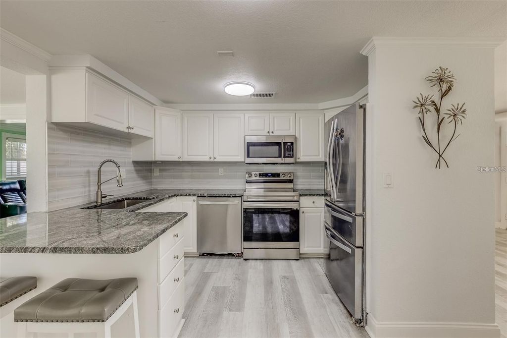 Image 13 of property listing at 3309 JACKSON DRIVE, Holiday, FL 34691