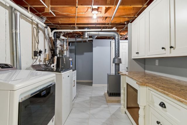 29 Nottingham Drive, Nashua, NH 03062