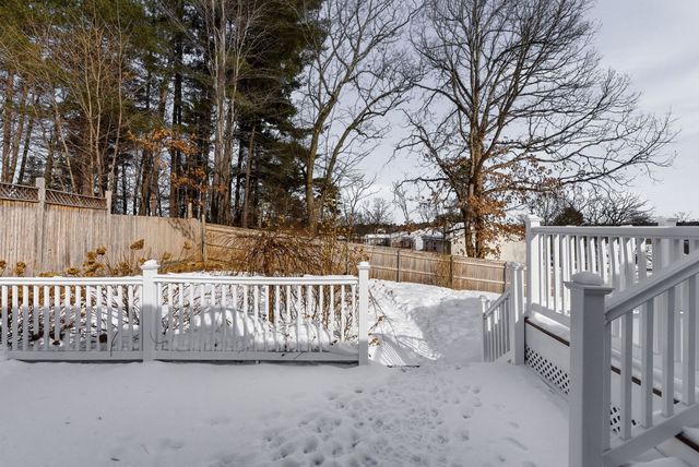 29 Nottingham Drive, Nashua, NH 03062