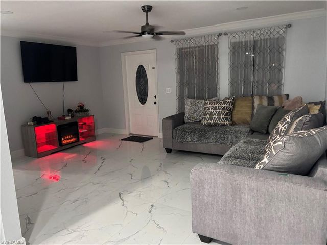 4920 21st PL SW, Naples, FL 34116