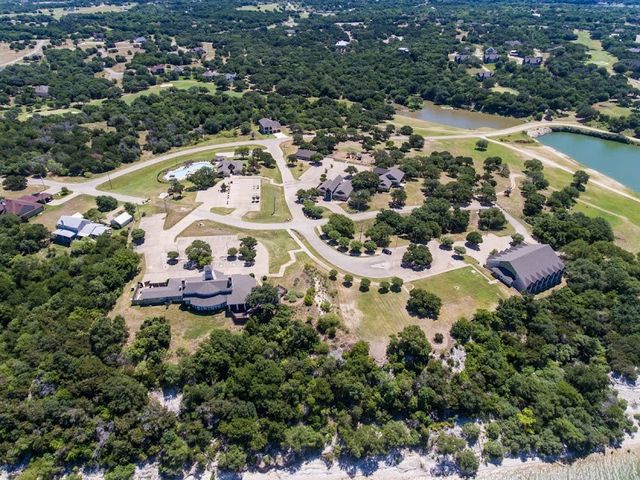 12131 Trailwood Drive, Whitney, TX 76692