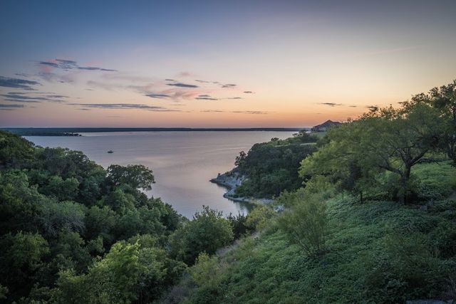 12131 Trailwood Drive, Whitney, TX 76692