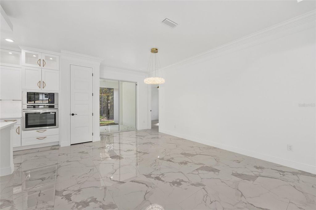 Image 14 of property listing at 12992 SW 64TH LANE, Ocala, FL 34481