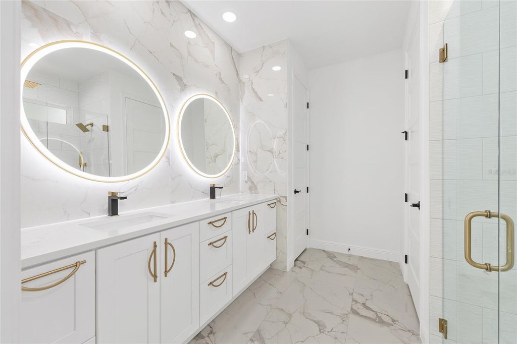 Image 25 of property listing at 12992 SW 64TH LANE, Ocala, FL 34481