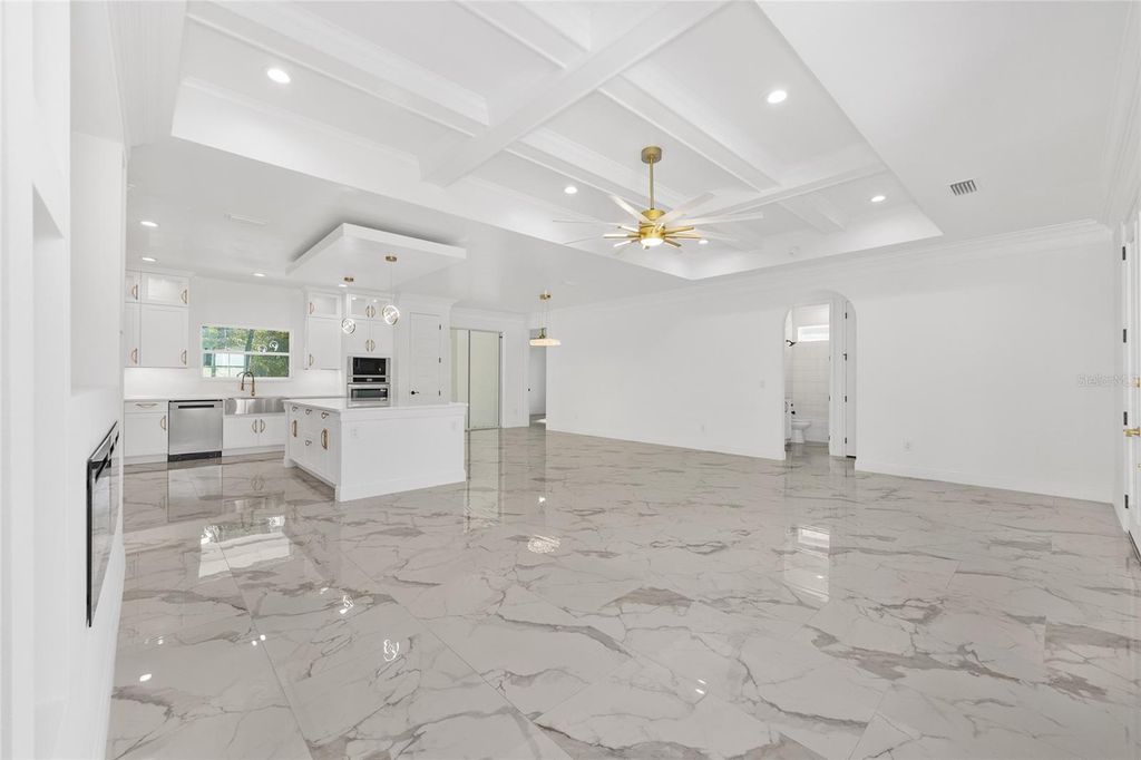 Image 7 of property listing at 12992 SW 64TH LANE, Ocala, FL 34481