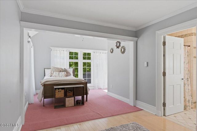 8 Westover Road, Troy, NY 12180
