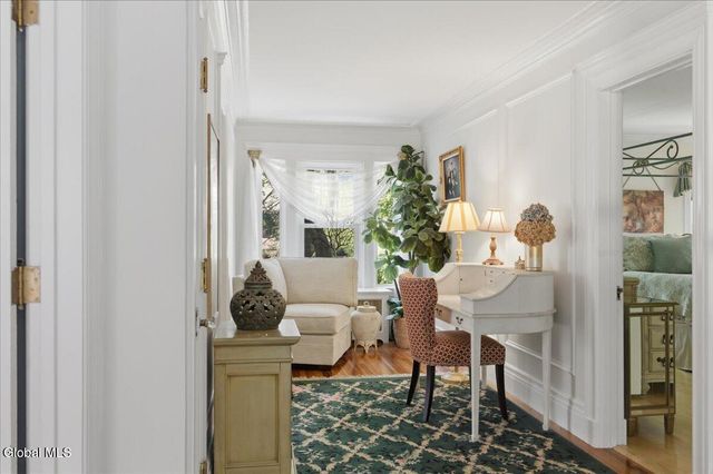 8 Westover Road, Troy, NY 12180